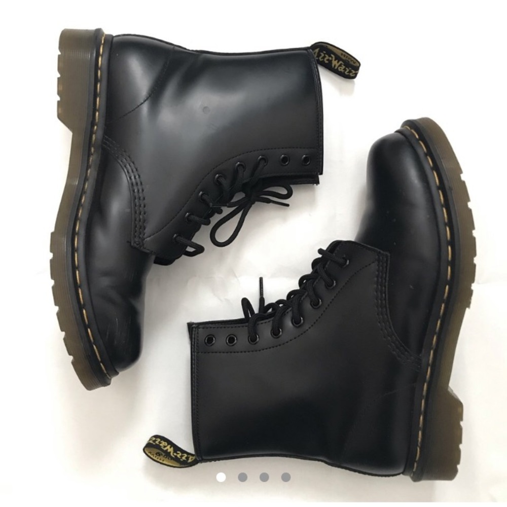 black doc martens 1460